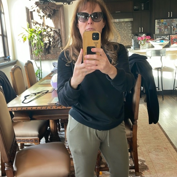 Gorgeous Chanel Sunglasses 🕶️ - Picture 10 of 14